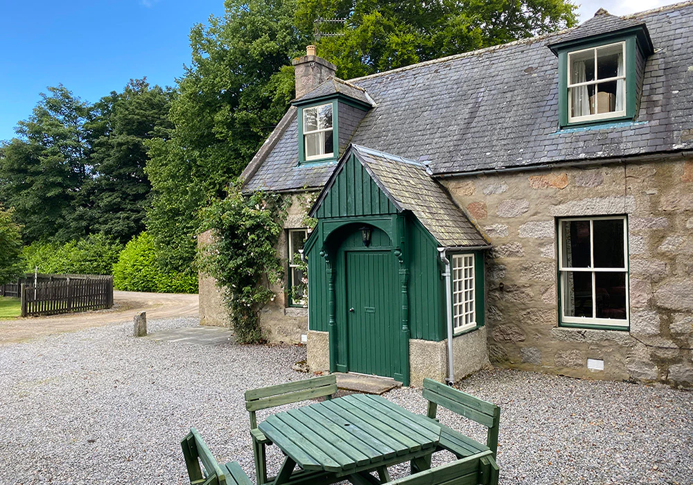 Antlers Cottage House of Glenmuick